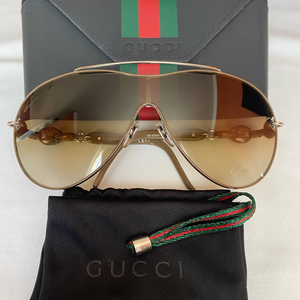 Authentic Gucci sunglasses  4203/S